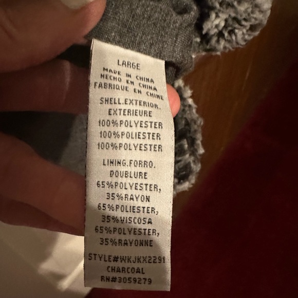 Sherpa type pullover - Picture 2 of 3